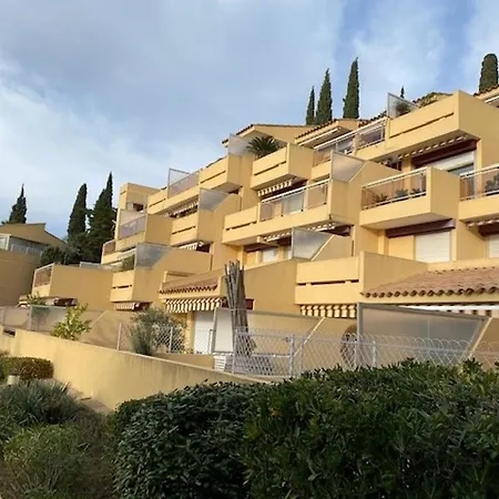 Studio Moderne Avec Terrasse Et Wi-fi, - Fr-1-308-186 *