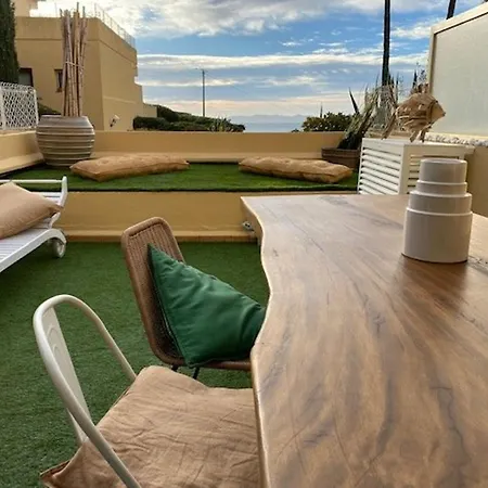 Studio Moderne Avec Terrasse Et Wi-fi, - Fr-1-308-186